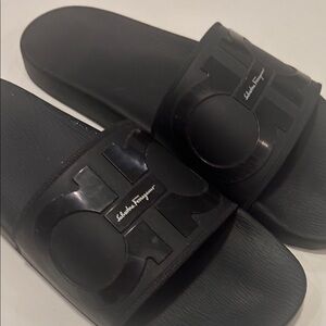 Salvatore Ferragamo Black Men's Embossed Logo Slide Sandals
